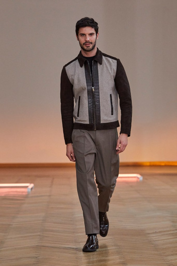 Fotoservizio/FW 22-23/WOMEN/PRESENTAZIONE/RAMZEN/DP2/17