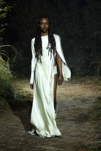Fotoservizio/FW 22-23/WOMEN/SFILATA/MARNI/DP2/2