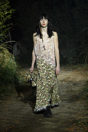 Fotoservizio/FW 22-23/WOMEN/SFILATA/MARNI/DP2/38