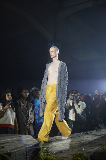 Fotoservizio/FW 22-23/WOMEN/SFILATA/MARNI/DP2/34