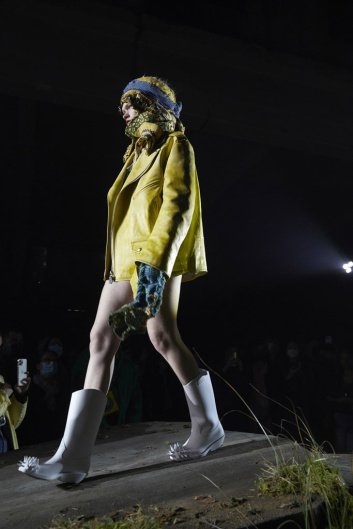Fotoservizio/FW 22-23/WOMEN/SFILATA/MARNI/DP2/42