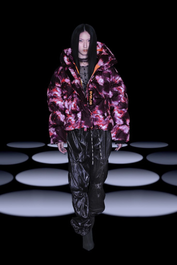 Fotoservizio/FW 22-23/WOMEN/SFILATA/BYBLOS/DP2/15