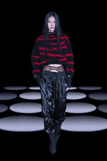 Fotoservizio/FW 22-23/WOMEN/SFILATA/BYBLOS/DP2/18
