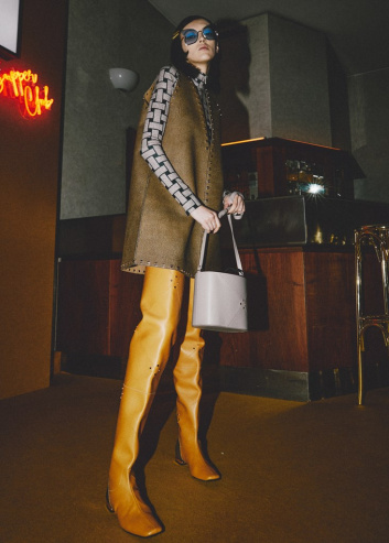 Fotoservizio/FW 22-23/WOMEN/PRESENTAZIONE/BORBONESE/DP2/5