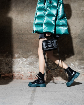 Fotoservizio/FW 22-23/WOMEN/PRESENTAZIONE/HOGAN/DP2/3