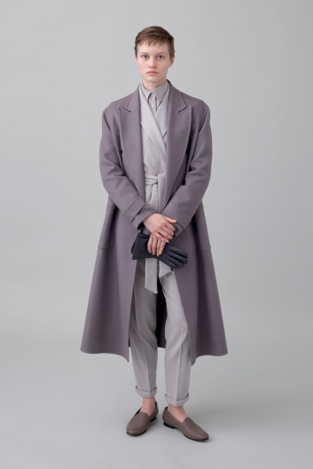 Fotoservizio/FW 22-23/WOMEN/PRESENTAZIONE/KITON/DP2/6