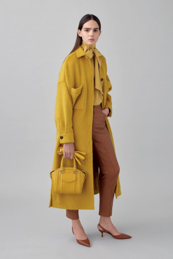 Fotoservizio/FW 22-23/WOMEN/PRESENTAZIONE/KITON/DP2/14