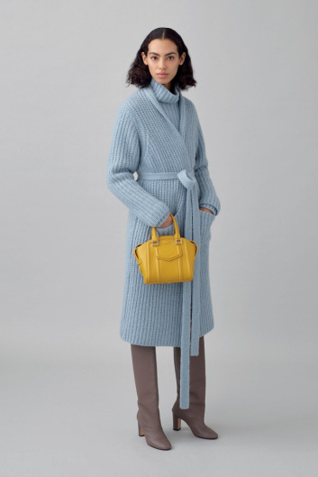 Fotoservizio/FW 22-23/WOMEN/PRESENTAZIONE/KITON/DP2/10
