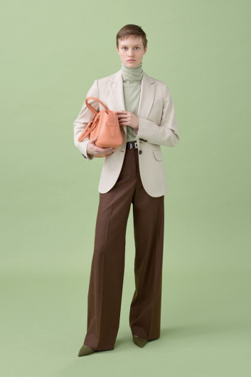Fotoservizio/FW 22-23/WOMEN/PRESENTAZIONE/KITON/DP2/11
