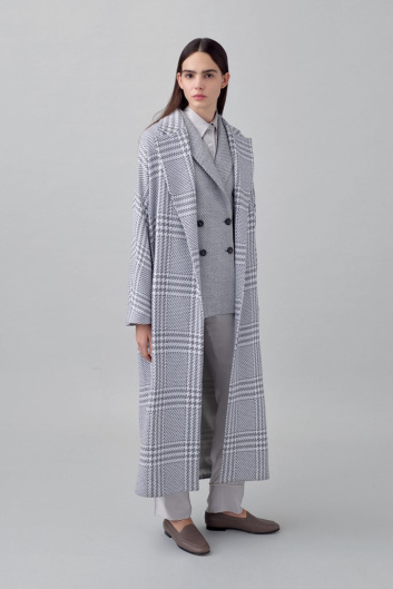 Fotoservizio/FW 22-23/WOMEN/PRESENTAZIONE/KITON/DP2/25