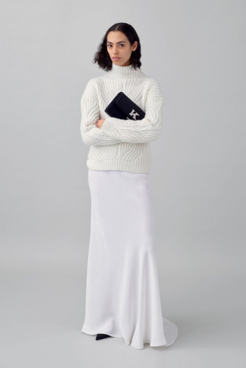 Fotoservizio/FW 22-23/WOMEN/PRESENTAZIONE/KITON/DP2/28