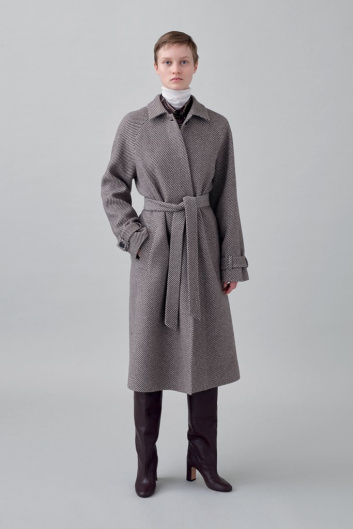 Fotoservizio/FW 22-23/WOMEN/PRESENTAZIONE/KITON/DP2/19
