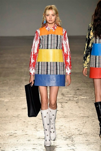Fotoservizio/SS 2016/WOMEN/AU JOUR LE JOUR/DP1/3