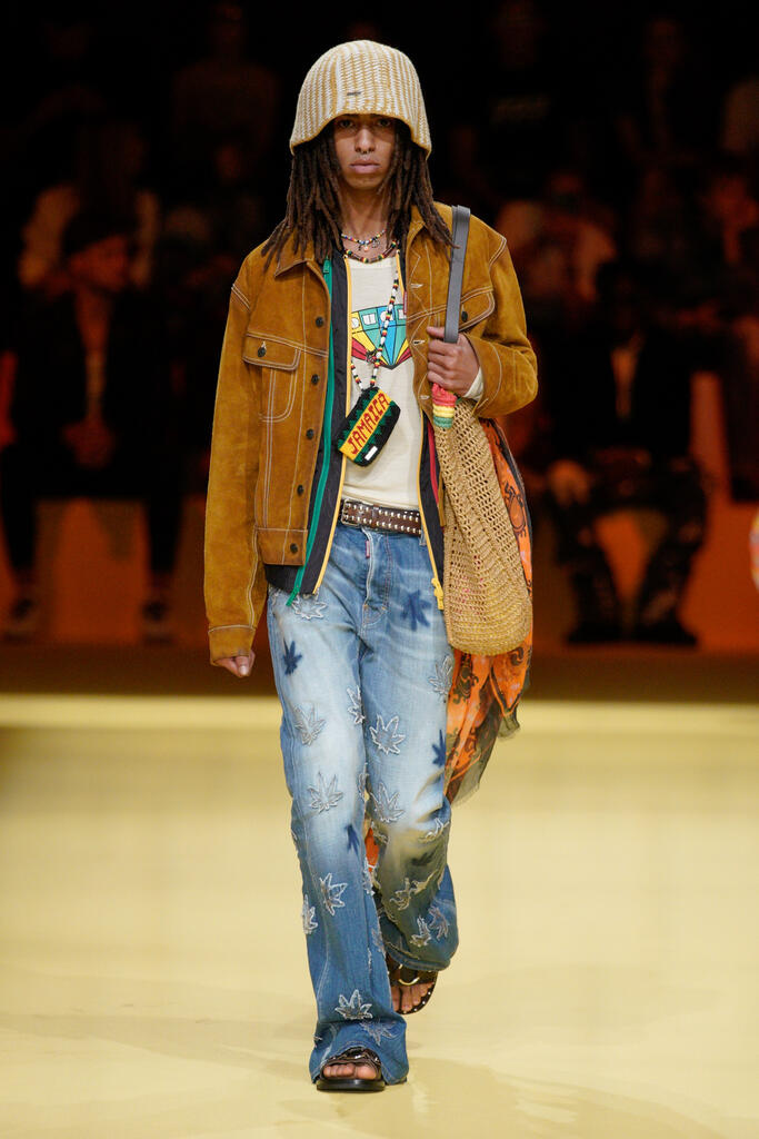 Fotoservizio/SS 2023/MEN/SFILATA/DSQUARED2/DP2/2