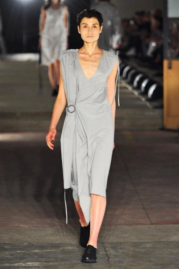 Fotoservizio/SS 2016/WOMEN/DAMIR DOMA/DP1/3