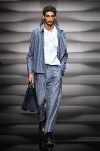 Fotoservizio/SS 2023/MEN/SFILATA/EMPORIO ARMANI/DP2/1