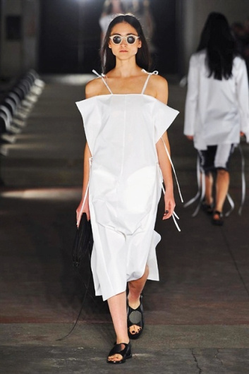 Fotoservizio/SS 2016/WOMEN/DAMIR DOMA/DP1/6