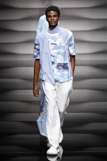 Fotoservizio/SS 2023/MEN/SFILATA/EMPORIO ARMANI/DP2/7