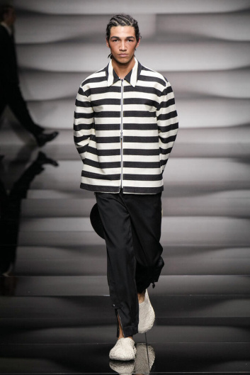 Fotoservizio/SS 2023/MEN/SFILATA/EMPORIO ARMANI/DP2/0