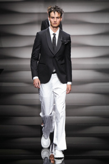 Fotoservizio/SS 2023/MEN/SFILATA/EMPORIO ARMANI/DP2/8