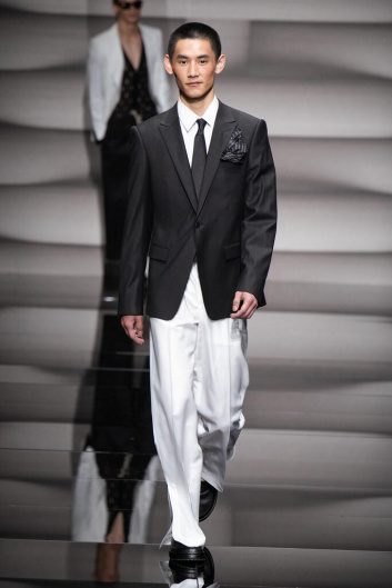 Fotoservizio/SS 2023/MEN/SFILATA/EMPORIO ARMANI/DP2/10
