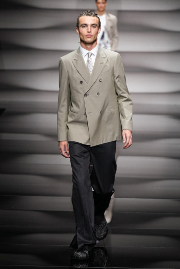 Fotoservizio/SS 2023/MEN/SFILATA/EMPORIO ARMANI/DP2/8