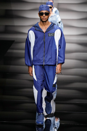 Fotoservizio/SS 2023/MEN/SFILATA/EMPORIO ARMANI/DP2/21