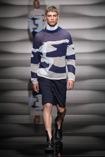 Fotoservizio/SS 2023/MEN/SFILATA/EMPORIO ARMANI/DP2/16