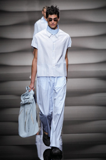 Fotoservizio/SS 2023/MEN/SFILATA/EMPORIO ARMANI/DP2/28
