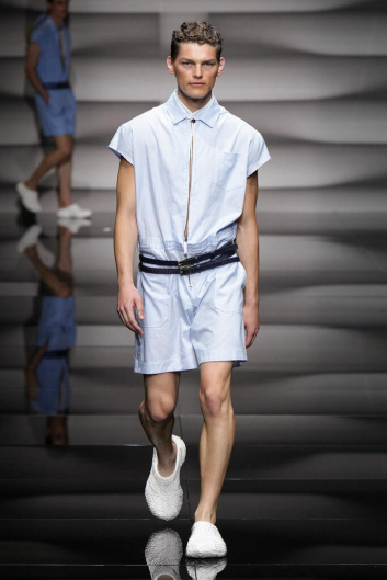 Fotoservizio/SS 2023/MEN/SFILATA/EMPORIO ARMANI/DP2/32
