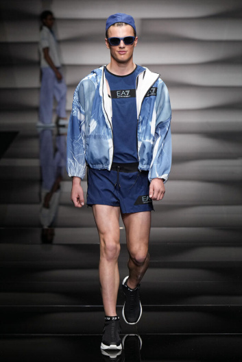 Fotoservizio/SS 2023/MEN/SFILATA/EMPORIO ARMANI/DP2/23