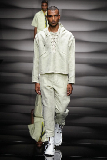 Fotoservizio/SS 2023/MEN/SFILATA/EMPORIO ARMANI/DP2/6