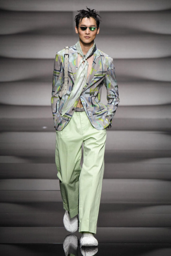 Fotoservizio/SS 2023/MEN/SFILATA/EMPORIO ARMANI/DP2/2
