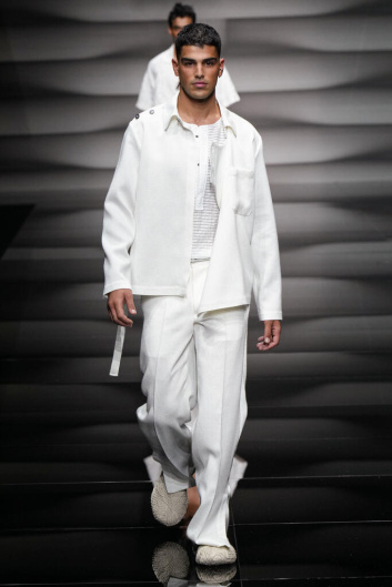 Fotoservizio/SS 2023/MEN/SFILATA/EMPORIO ARMANI/DP2/13