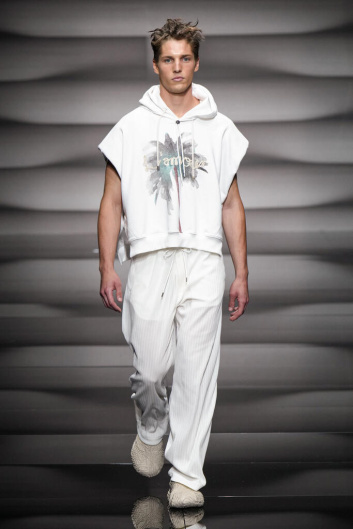 Fotoservizio/SS 2023/MEN/SFILATA/EMPORIO ARMANI/DP2/15