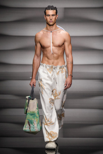 Fotoservizio/SS 2023/MEN/SFILATA/EMPORIO ARMANI/DP2/1