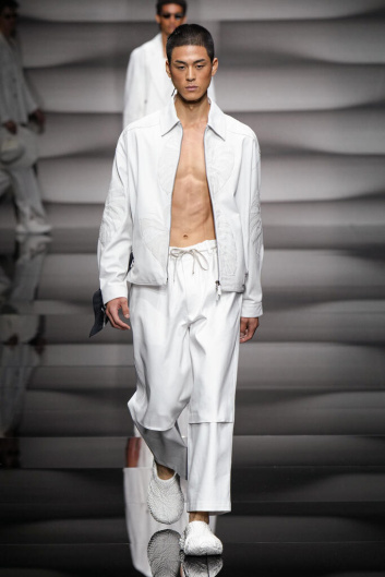 Fotoservizio/SS 2023/MEN/SFILATA/EMPORIO ARMANI/DP2/10