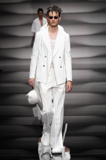Fotoservizio/SS 2023/MEN/SFILATA/EMPORIO ARMANI/DP2/12