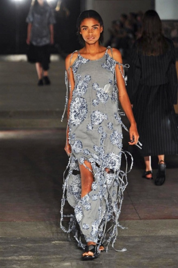 Fotoservizio/SS 2016/WOMEN/DAMIR DOMA/DP1/15