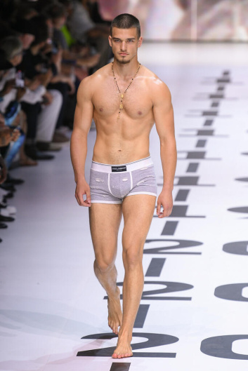Fotoservizio/SS 2023/MEN/SFILATA/DOLCE & GABBANA/DP2/23