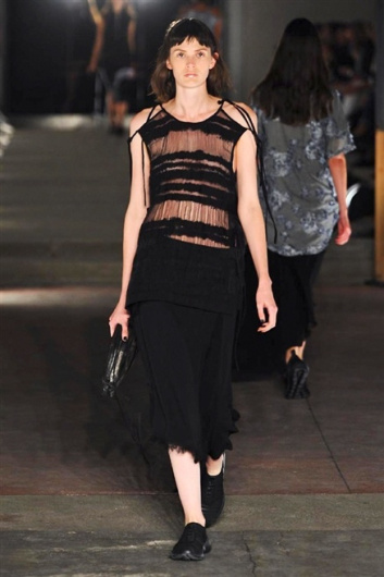 Fotoservizio/SS 2016/WOMEN/DAMIR DOMA/DP1/17