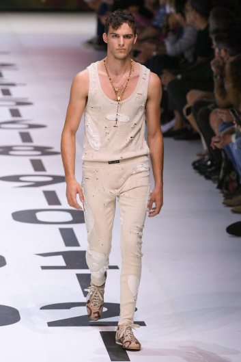 Fotoservizio/SS 2023/MEN/SFILATA/DOLCE & GABBANA/DP2/25