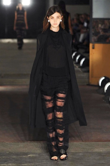 Fotoservizio/SS 2016/WOMEN/DAMIR DOMA/DP1/19