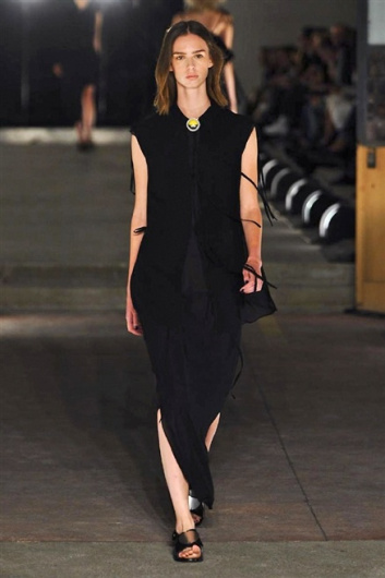 Fotoservizio/SS 2016/WOMEN/DAMIR DOMA/DP1/28