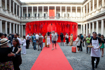 Fotoservizio/SS 2023/MEN/PRESENTAZIONE/KITON/DP2/2