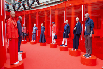 Fotoservizio/SS 2023/MEN/PRESENTAZIONE/KITON/DP2/3