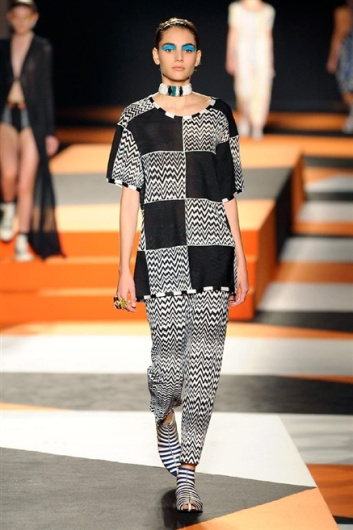Fotoservizio/SS 2016/WOMEN/MISSONI/DP1/9