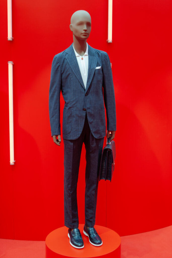 Fotoservizio/SS 2023/MEN/PRESENTAZIONE/KITON/DP2/15