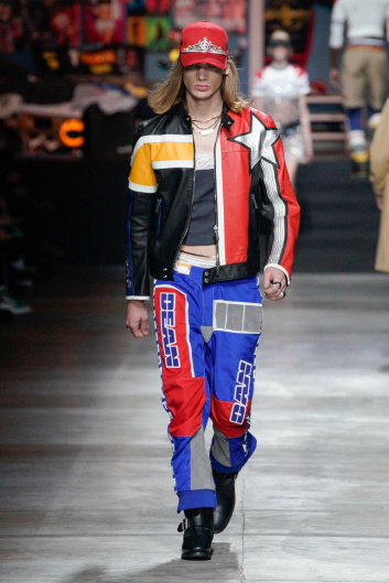 Fotoservizio/FW 23-24/MEN/SFILATA/DSQUARED2/DP2/1