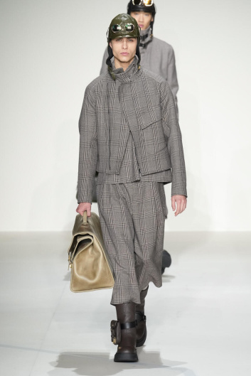 Fotoservizio/FW 23-24/MEN/SFILATA/EMPORIO ARMANI/DP2/5